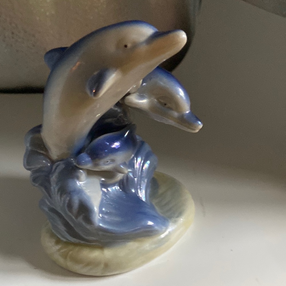 Ceramic Dolphins statue 5” x 4” leaping in play